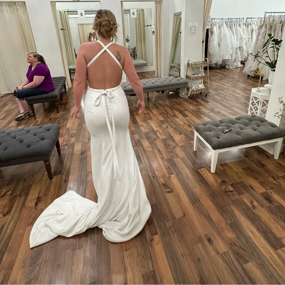 Justin Alexander wedding dress size 8